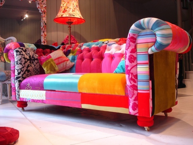 sofá colorido para sala