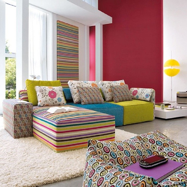 sofa-estampa-colorida-sala